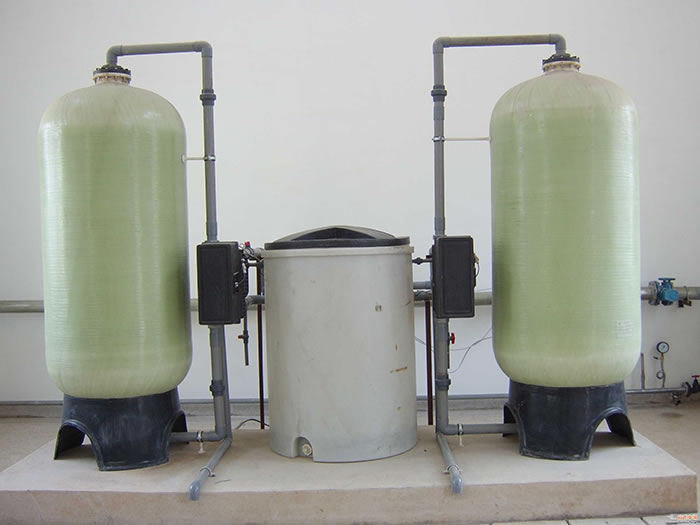 全自動(dòng)軟水器